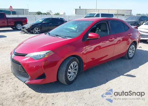 2018 Toyota Corolla Le z USA, uszkodzony, nr VIN 2T1BURHE1JC011808
